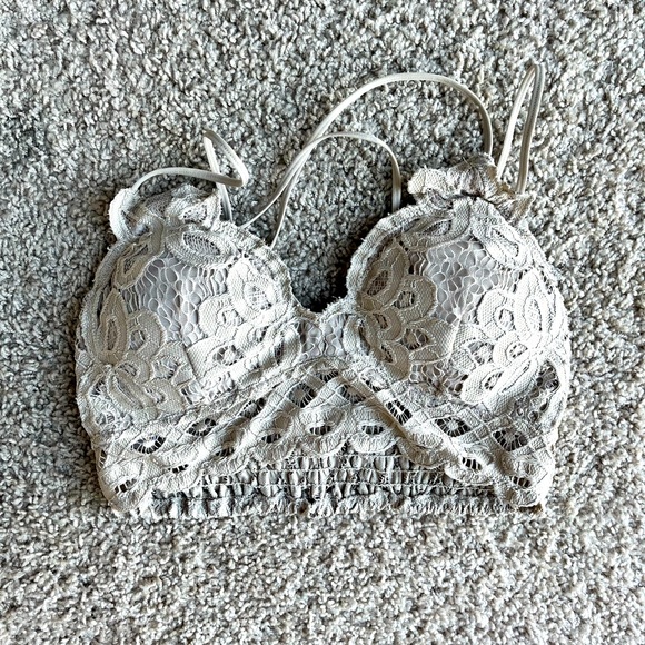 Free People Other - BEIGE LACE BRALETTE